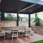 Un filet de camouflage est-il adapté pour protéger une pergola en hiver ?
