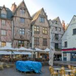 Maisons à colombages Place Plumereau à Tours, marché immobilier tourangeau